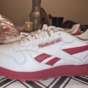 Reebok Classic White and Red Trainers